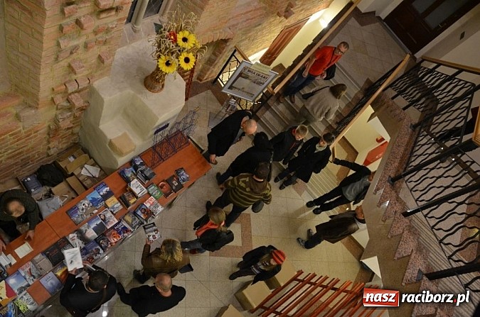 Zdjęcie w galerii na portalu naszraciborz.pl: Na zamku ruszyły 10. jubileuszowe Wiatraki wiadomości z regionu