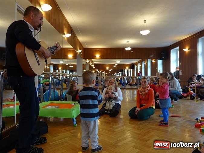Zdjęcie w galerii na portalu naszraciborz.pl: W Strzesze ruszyła trzecia grupa Fiku-miku wiadomości z regionu