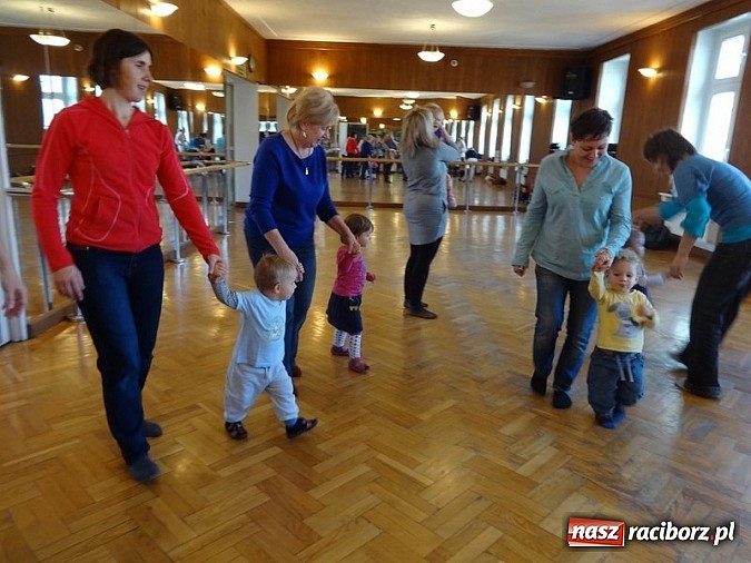 Zdjęcie w galerii na portalu naszraciborz.pl: W Strzesze ruszyła trzecia grupa Fiku-miku wiadomości z regionu