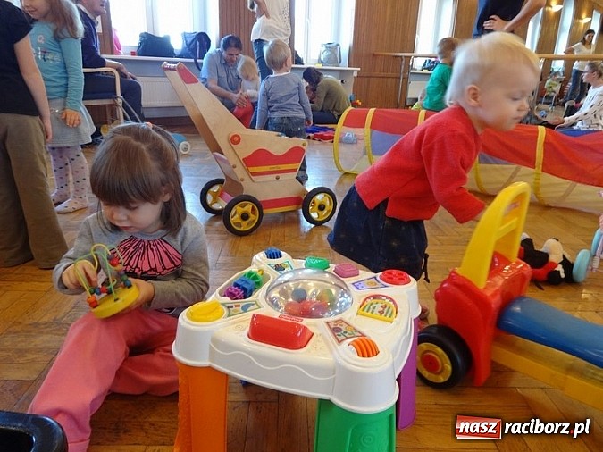 Zdjęcie w galerii na portalu naszraciborz.pl: W Strzesze ruszyła trzecia grupa Fiku-miku wiadomości z regionu