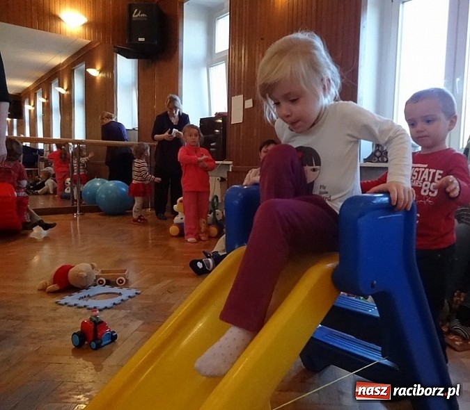 Zdjęcie w galerii na portalu naszraciborz.pl: W Strzesze ruszyła trzecia grupa Fiku-miku wiadomości z regionu