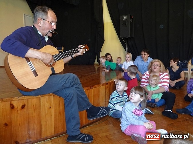 Zdjęcie w galerii na portalu naszraciborz.pl: W Strzesze ruszyła trzecia grupa Fiku-miku wiadomości z regionu