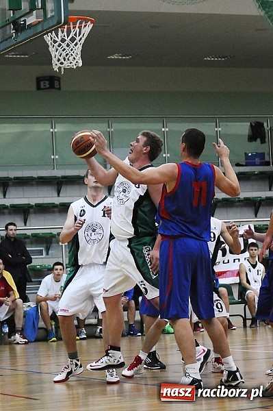 Zdjęcie w galerii na portalu naszraciborz.pl: Koszykówka. Dobry początek, słaby koniec wiadomości z regionu