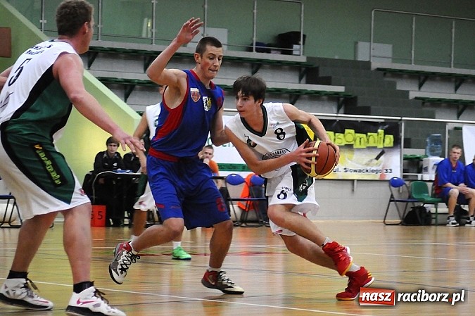 Zdjęcie w galerii na portalu naszraciborz.pl: Koszykówka. Dobry początek, słaby koniec wiadomości z regionu