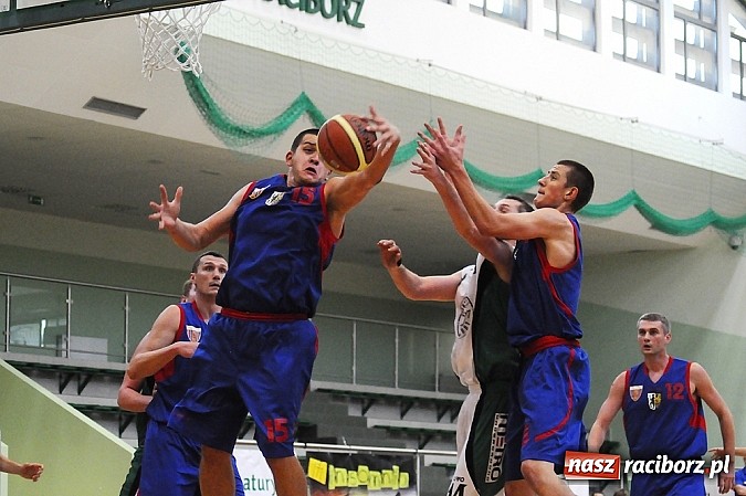 Zdjęcie w galerii na portalu naszraciborz.pl: Koszykówka. Dobry początek, słaby koniec wiadomości z regionu