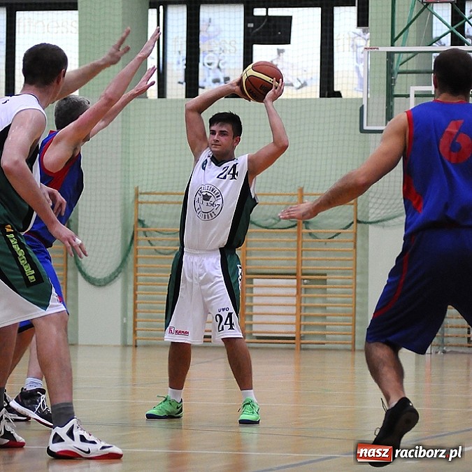Zdjęcie w galerii na portalu naszraciborz.pl: Koszykówka. Dobry początek, słaby koniec wiadomości z regionu