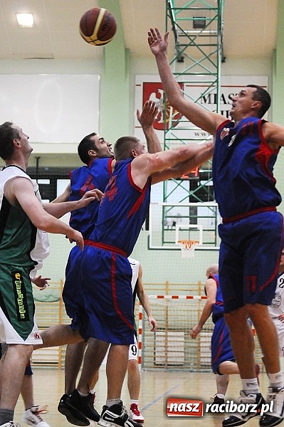 Zdjęcie w galerii na portalu naszraciborz.pl: Koszykówka. Dobry początek, słaby koniec wiadomości z regionu