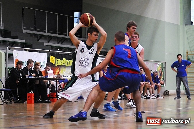 Zdjęcie w galerii na portalu naszraciborz.pl: Koszykówka. Dobry początek, słaby koniec wiadomości z regionu
