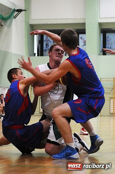 Zdjęcie w galerii na portalu naszraciborz.pl: Koszykówka. Dobry początek, słaby koniec wiadomości z regionu