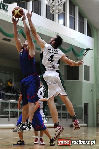 Zdjęcie w galerii na portalu naszraciborz.pl: Koszykówka. Dobry początek, słaby koniec wiadomości z regionu