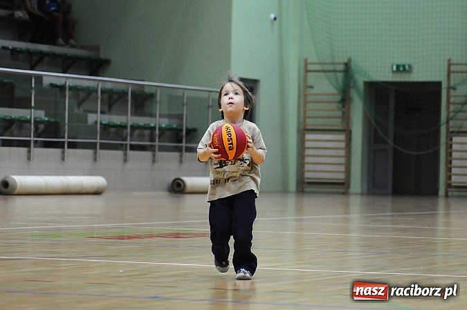 Zdjęcie w galerii na portalu naszraciborz.pl: Koszykówka. Dobry początek, słaby koniec wiadomości z regionu