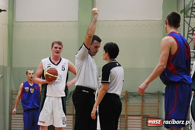 Zdjęcie w galerii na portalu naszraciborz.pl: Koszykówka. Dobry początek, słaby koniec wiadomości z regionu