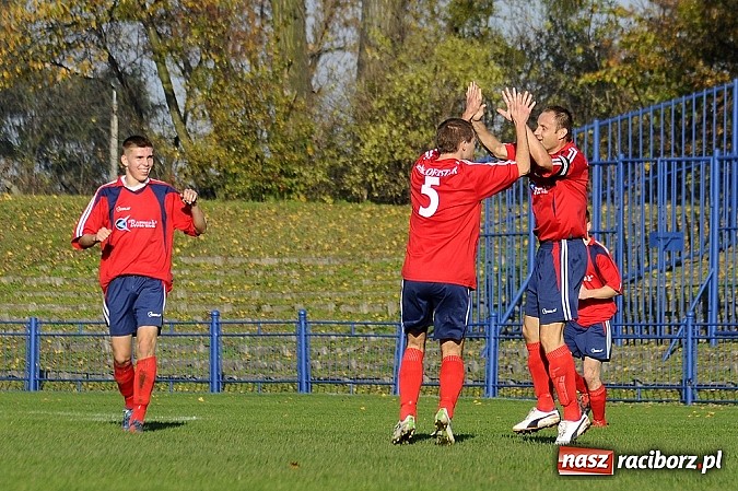 Zdjęcie w galerii na portalu naszraciborz.pl: Sensacja przy Srebrnej. Unia pokonała Krupińskiego Suszec wiadomości z regionu