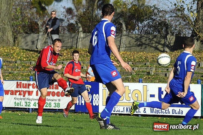 Zdjęcie w galerii na portalu naszraciborz.pl: Sensacja przy Srebrnej. Unia pokonała Krupińskiego Suszec wiadomości z regionu