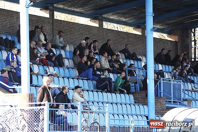 Zdjęcie w galerii na portalu naszraciborz.pl: Sensacja przy Srebrnej. Unia pokonała Krupińskiego Suszec wiadomości z regionu