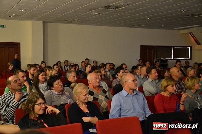 Zdjęcie w galerii na portalu naszraciborz.pl: Wiatraki 2013 na zamku - dzień drugi wiadomości z regionu