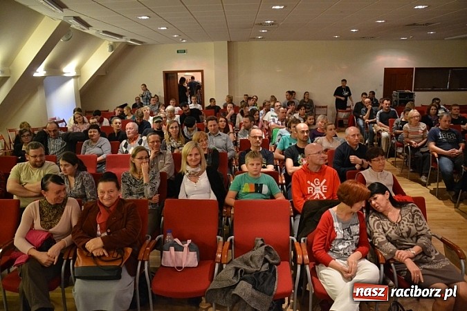 Zdjęcie w galerii na portalu naszraciborz.pl: Wiatraki 2013 na zamku - dzień drugi wiadomości z regionu