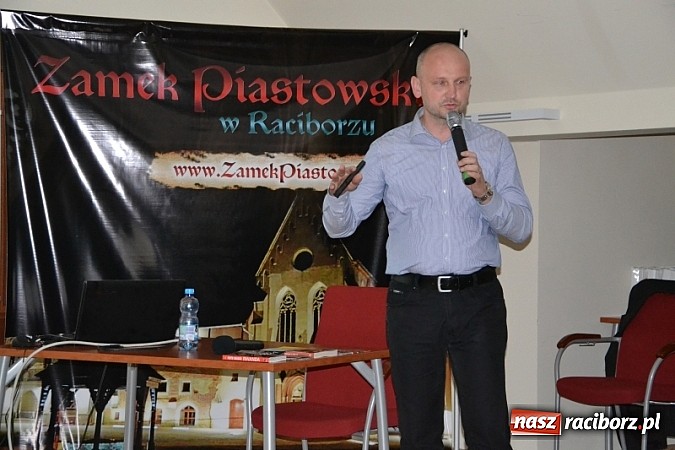 Zdjęcie w galerii na portalu naszraciborz.pl: Wiatraki 2013 na zamku - dzień drugi wiadomości z regionu