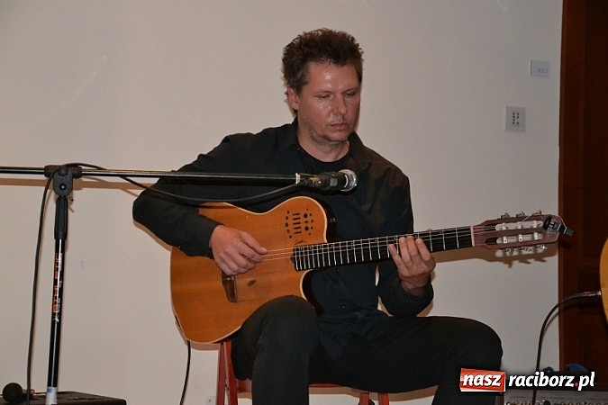 Zdjęcie w galerii na portalu naszraciborz.pl: Wiatraki 2013 na zamku - dzień drugi wiadomości z regionu