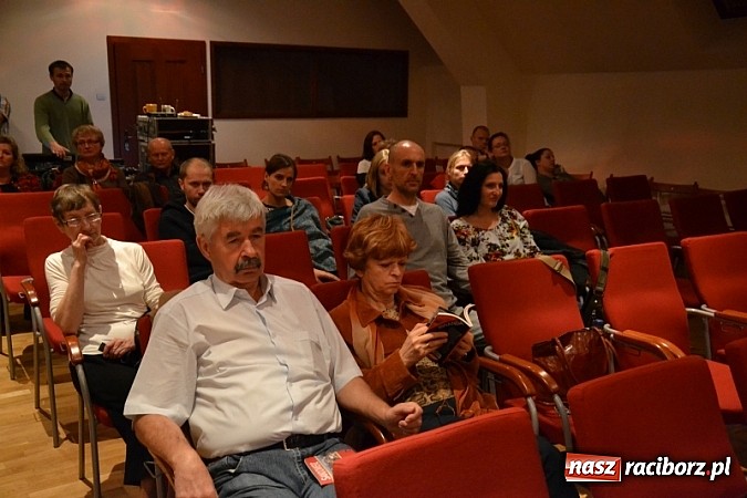 Zdjęcie w galerii na portalu naszraciborz.pl: Wiatraki 2013 na zamku - dzień drugi wiadomości z regionu