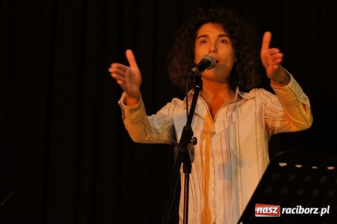 Zdjęcie w galerii na portalu naszraciborz.pl: Iris Munos wystąpiła w RCK wiadomości z regionu