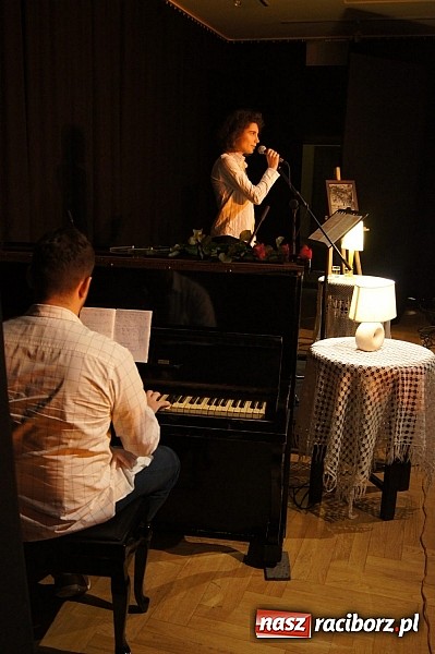 Zdjęcie w galerii na portalu naszraciborz.pl: Iris Munos wystąpiła w RCK wiadomości z regionu