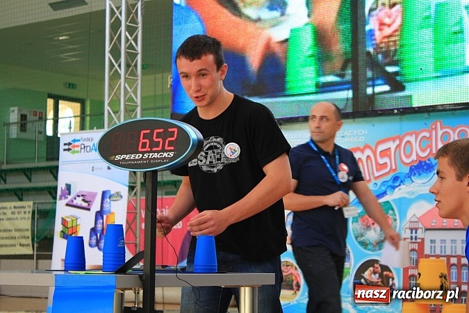 Zdjęcie w galerii na portalu naszraciborz.pl: 140 zawodników na Mistrzostwach Polski w Speed Stacks w Raciborzu wiadomości z regionu