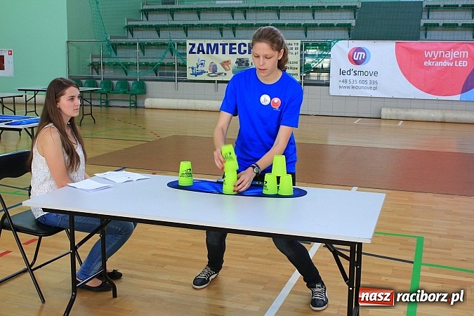 Zdjęcie w galerii na portalu naszraciborz.pl: 140 zawodników na Mistrzostwach Polski w Speed Stacks w Raciborzu wiadomości z regionu