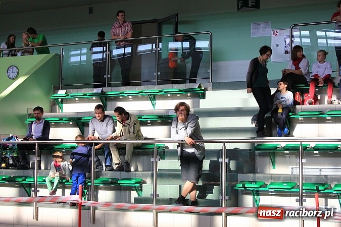 Zdjęcie w galerii na portalu naszraciborz.pl: 140 zawodników na Mistrzostwach Polski w Speed Stacks w Raciborzu wiadomości z regionu