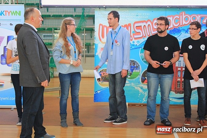 Zdjęcie w galerii na portalu naszraciborz.pl: 140 zawodników na Mistrzostwach Polski w Speed Stacks w Raciborzu wiadomości z regionu