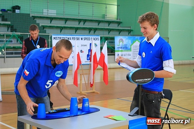 Zdjęcie w galerii na portalu naszraciborz.pl: 140 zawodników na Mistrzostwach Polski w Speed Stacks w Raciborzu wiadomości z regionu