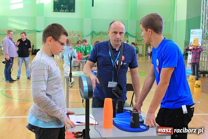 Zdjęcie w galerii na portalu naszraciborz.pl: 140 zawodników na Mistrzostwach Polski w Speed Stacks w Raciborzu wiadomości z regionu