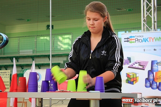 Zdjęcie w galerii na portalu naszraciborz.pl: 140 zawodników na Mistrzostwach Polski w Speed Stacks w Raciborzu wiadomości z regionu