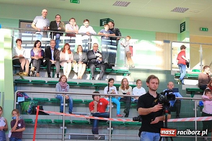 Zdjęcie w galerii na portalu naszraciborz.pl: 140 zawodników na Mistrzostwach Polski w Speed Stacks w Raciborzu wiadomości z regionu