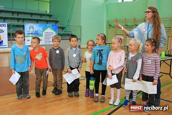 Zdjęcie w galerii na portalu naszraciborz.pl: 140 zawodników na Mistrzostwach Polski w Speed Stacks w Raciborzu wiadomości z regionu