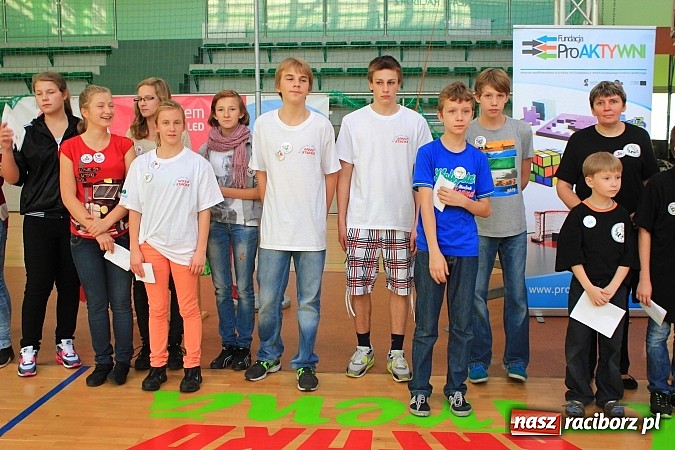 Zdjęcie w galerii na portalu naszraciborz.pl: 140 zawodników na Mistrzostwach Polski w Speed Stacks w Raciborzu wiadomości z regionu