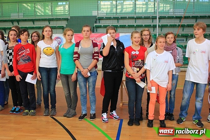 Zdjęcie w galerii na portalu naszraciborz.pl: 140 zawodników na Mistrzostwach Polski w Speed Stacks w Raciborzu wiadomości z regionu