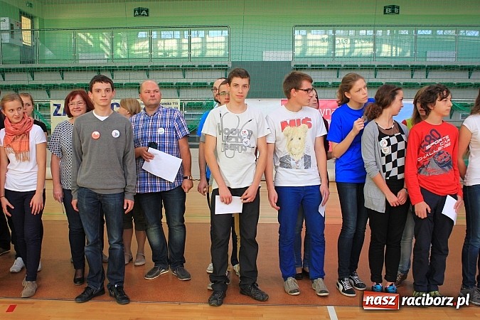 Zdjęcie w galerii na portalu naszraciborz.pl: 140 zawodników na Mistrzostwach Polski w Speed Stacks w Raciborzu wiadomości z regionu