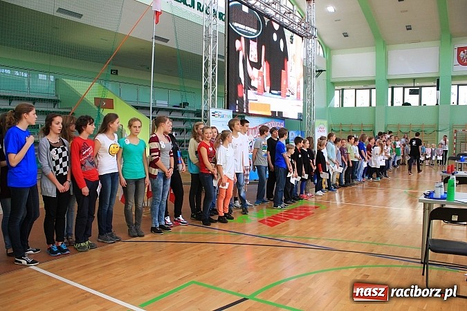 Zdjęcie w galerii na portalu naszraciborz.pl: 140 zawodników na Mistrzostwach Polski w Speed Stacks w Raciborzu wiadomości z regionu