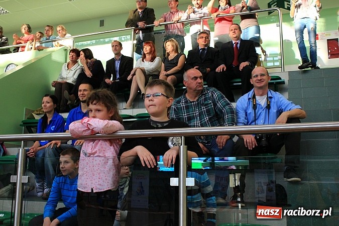 Zdjęcie w galerii na portalu naszraciborz.pl: 140 zawodników na Mistrzostwach Polski w Speed Stacks w Raciborzu wiadomości z regionu