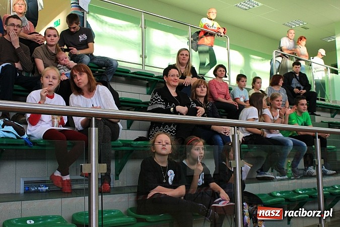 Zdjęcie w galerii na portalu naszraciborz.pl: 140 zawodników na Mistrzostwach Polski w Speed Stacks w Raciborzu wiadomości z regionu