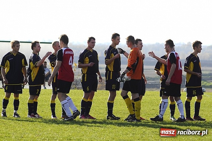 Zdjęcie w galerii na portalu naszraciborz.pl: Maciej Pawlisz zapewnił zwycięstwo Brzeziu wiadomości z regionu