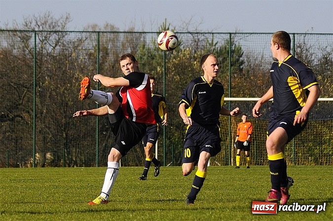 Zdjęcie w galerii na portalu naszraciborz.pl: Maciej Pawlisz zapewnił zwycięstwo Brzeziu wiadomości z regionu