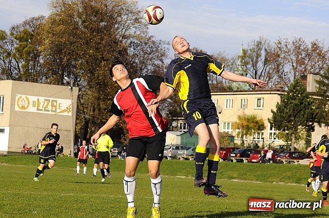 Zdjęcie w galerii na portalu naszraciborz.pl: Maciej Pawlisz zapewnił zwycięstwo Brzeziu wiadomości z regionu