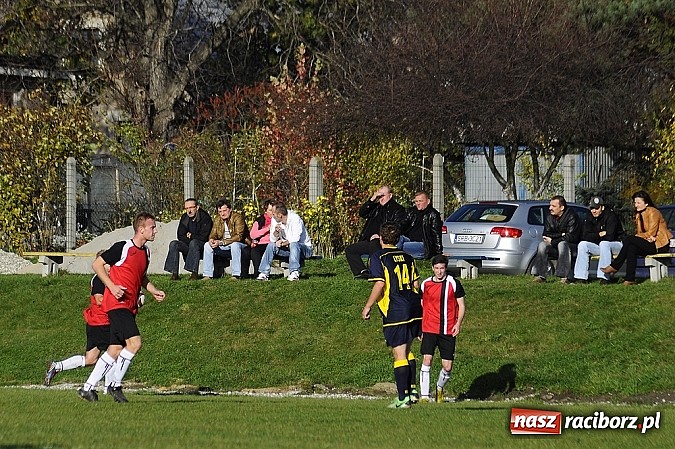 Zdjęcie w galerii na portalu naszraciborz.pl: Maciej Pawlisz zapewnił zwycięstwo Brzeziu wiadomości z regionu