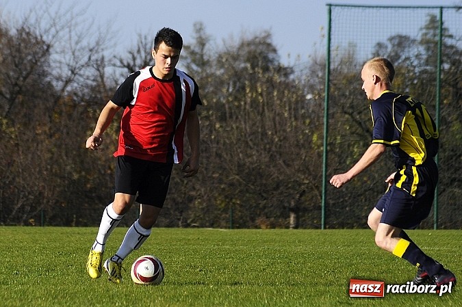 Zdjęcie w galerii na portalu naszraciborz.pl: Maciej Pawlisz zapewnił zwycięstwo Brzeziu wiadomości z regionu