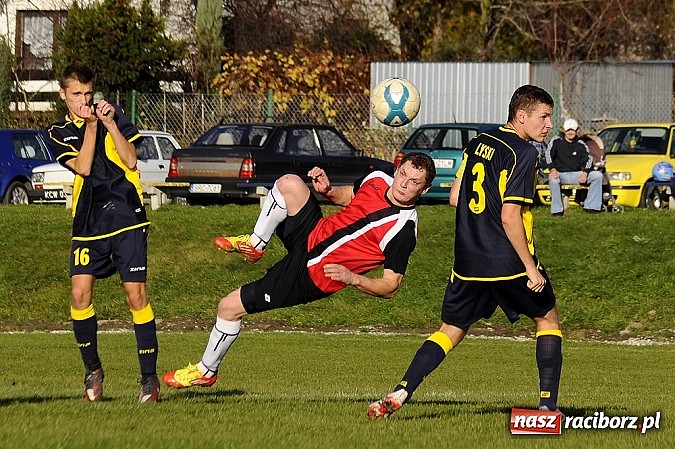 Zdjęcie w galerii na portalu naszraciborz.pl: Maciej Pawlisz zapewnił zwycięstwo Brzeziu wiadomości z regionu