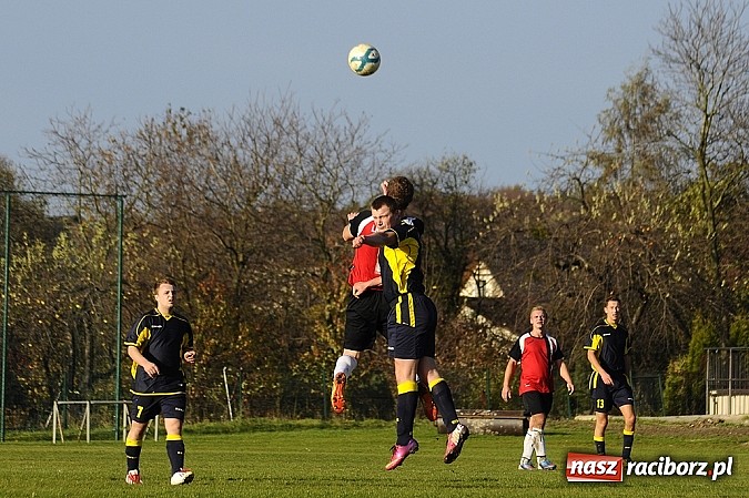 Zdjęcie w galerii na portalu naszraciborz.pl: Maciej Pawlisz zapewnił zwycięstwo Brzeziu wiadomości z regionu