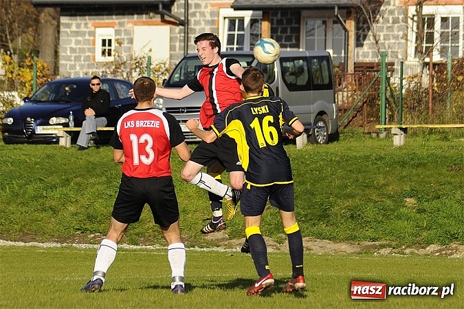 Zdjęcie w galerii na portalu naszraciborz.pl: Maciej Pawlisz zapewnił zwycięstwo Brzeziu wiadomości z regionu