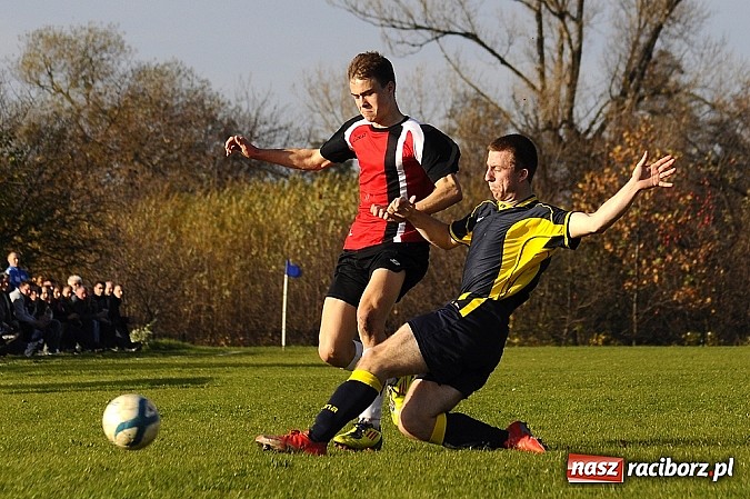 Zdjęcie w galerii na portalu naszraciborz.pl: Maciej Pawlisz zapewnił zwycięstwo Brzeziu wiadomości z regionu